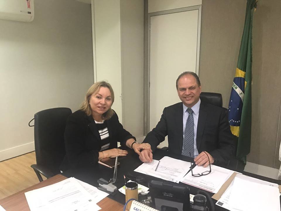 Deputada Gorete Pereira cobra recursos para municípios cearenses em reunião com Ministro da Saúde