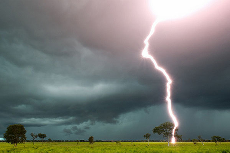Enel Distribuição registra mais 33 mil raios no Ceará nos três primeiros meses do ano
