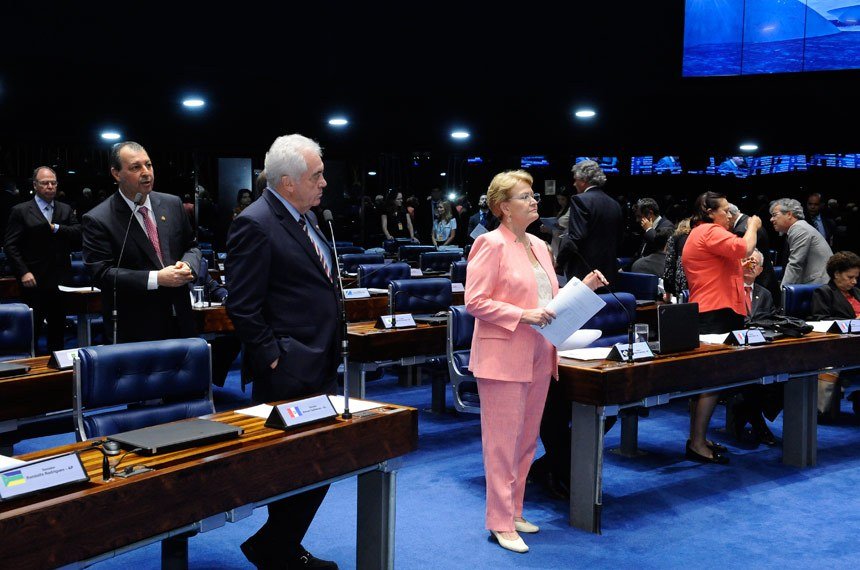 Senado aprova criação de linha de crédito para reforma de imóveis de famílias de baixa renda