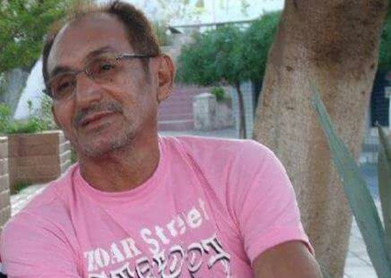 População presta homenagem durante cortejo fúnebre de homossexual assassinado à faca em Morada Nova