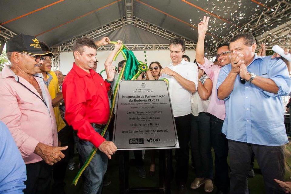 Ceará de Ponta a Ponta: Camilo Santana inaugura CE-371