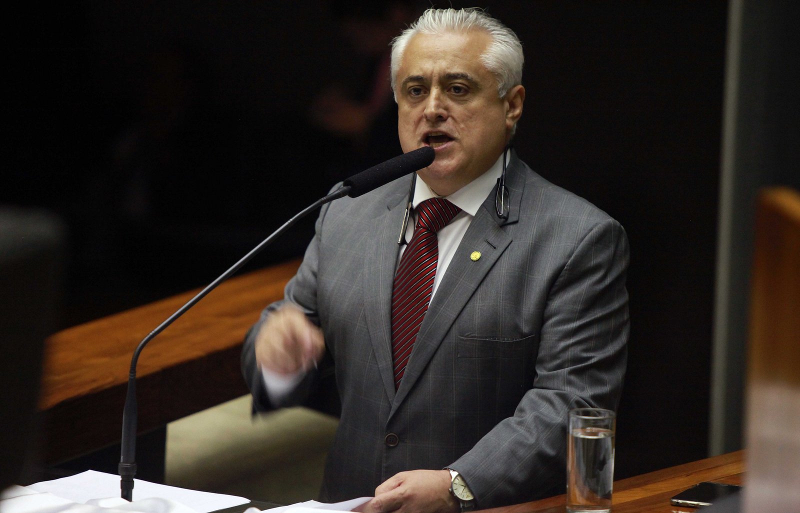 Odorico Monteiro declara que “quanto mais tempo Temer ficar, maior será a crise”