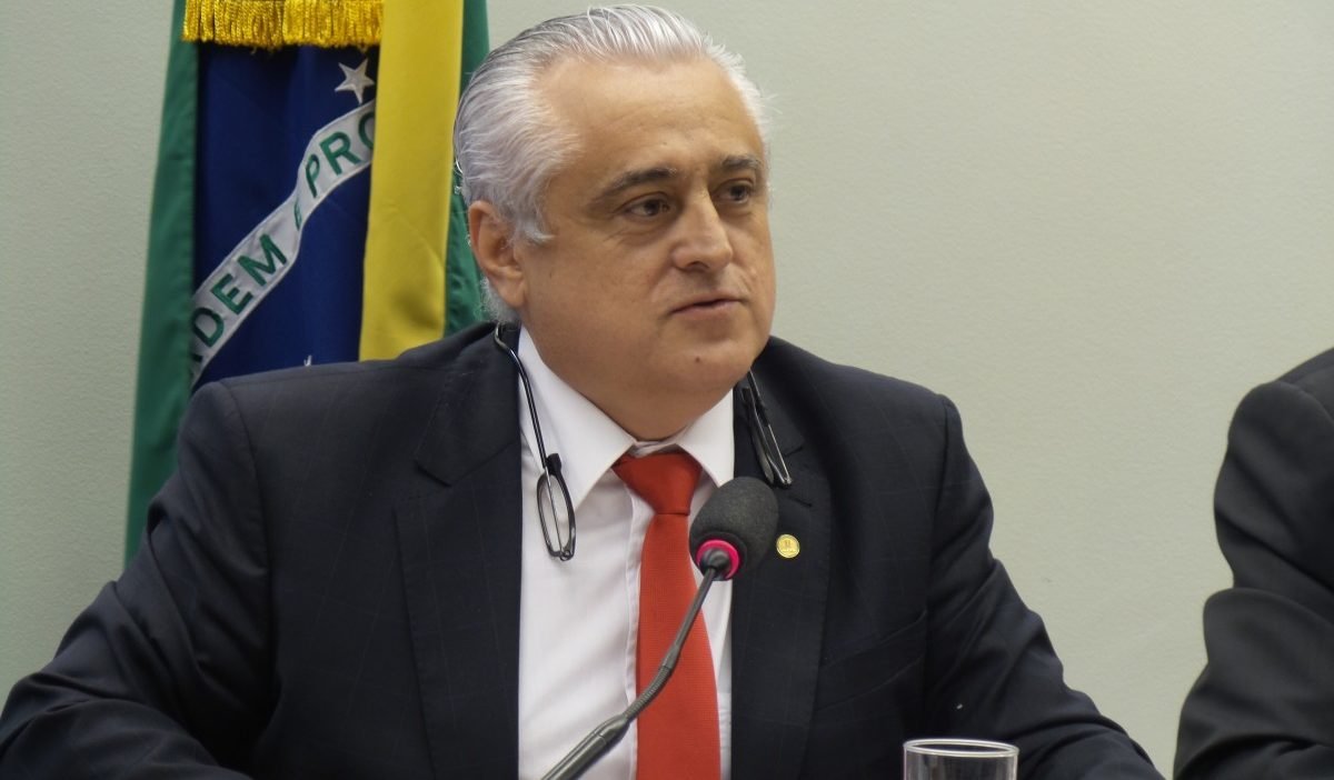 No próximo sábado, 13, Odorico Monteiro realizará bate-papo em Quixeramobim