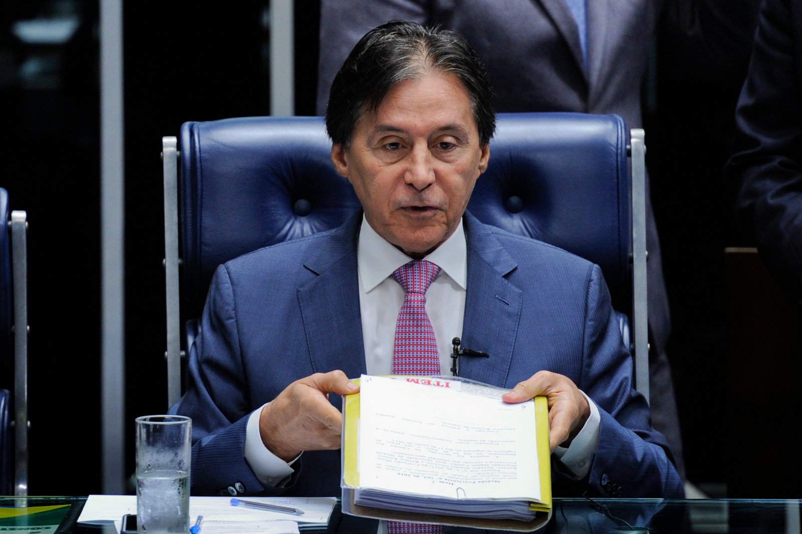 Eunício é cotado para compor chapa de Tasso em eventual eleição indireta