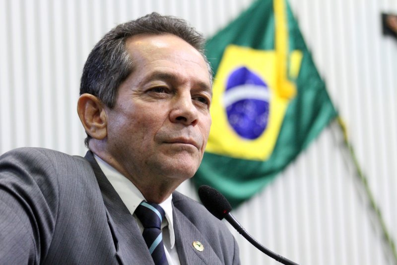 Deputado Heitor Férrer apresenta nova proposta para extinguir Tribunal de Contas dos Municípios do Ceará