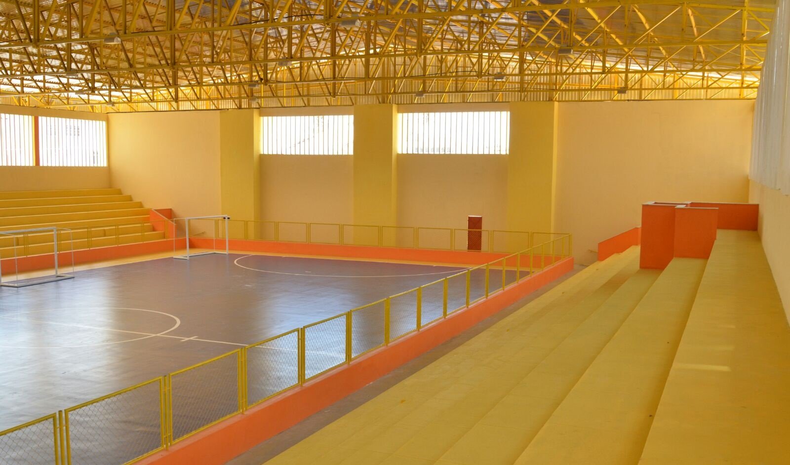 Ginásios Poliesportivos são inaugurados em São Benedito e Carnaubal