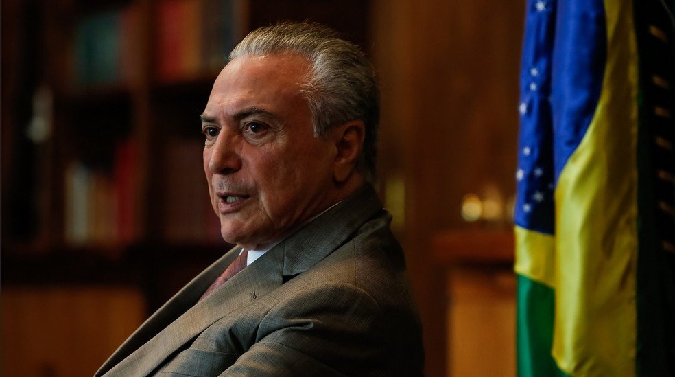 Temer afirma que ficará na presidência até o fim do mandato durante reunião com senadores