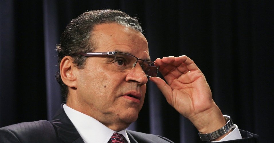 Polícia Federal prende ex-ministro Henrique Eduardo Alves