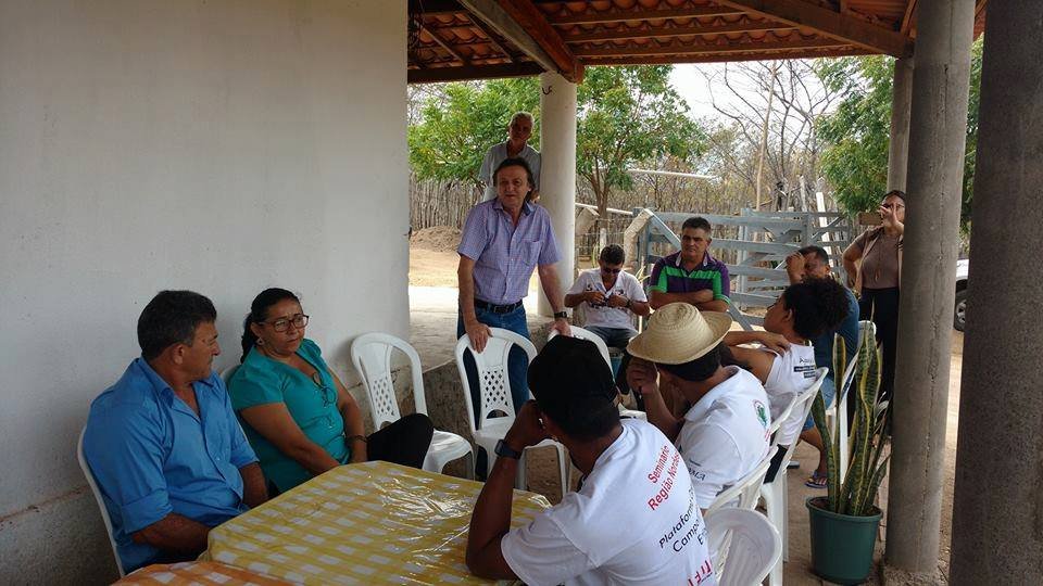 Cirilo Pimenta visita projeto Pingo D’água em Quixeramobim