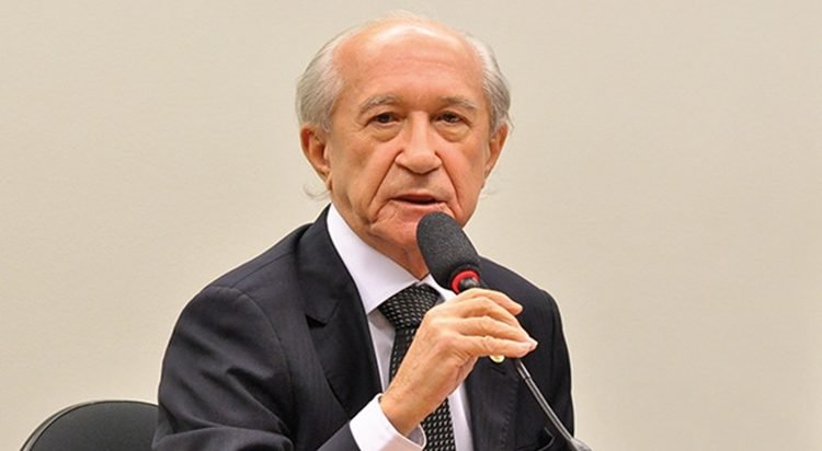 Manoel Salviano retorna ao PSDB para fortalecer partido na região do Cariri