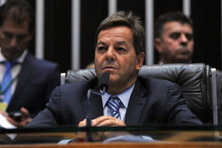 Sergio Zveiter é escolhido como relator de denúncia contra Michel Temer