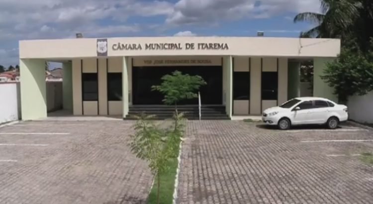 Câmara dos Vereadores de Itarema retoma atividades após prisão de oito parlamentares