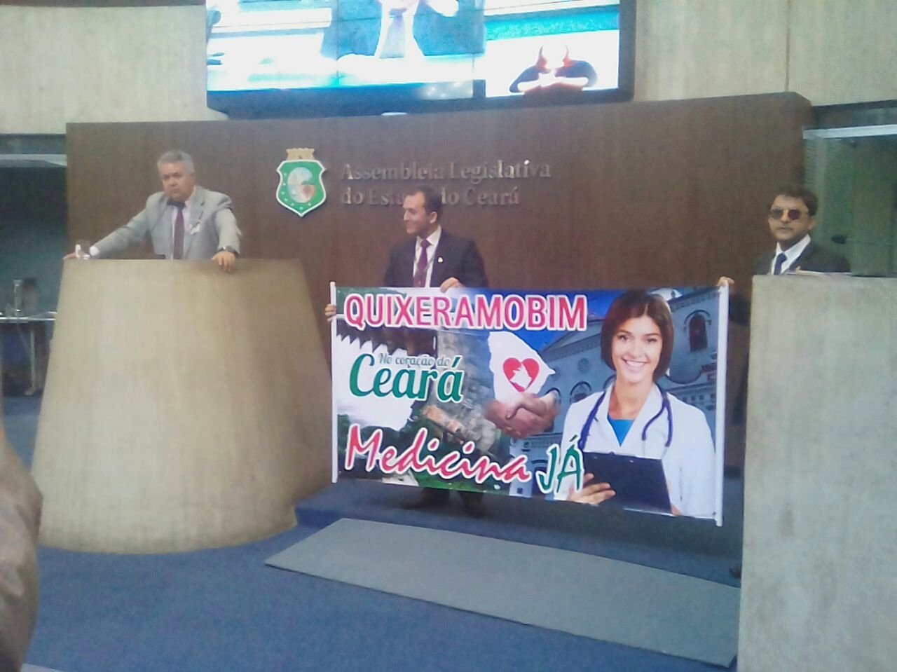 Tomaz Holanda encampa movimento na Assembleia para instalação de Curso de Medicina também em Quixeramobim