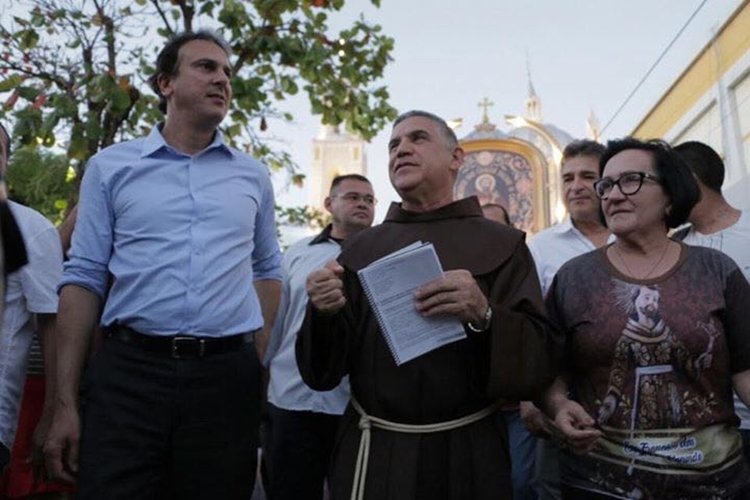 Prefeitura de Canindé realiza ações em prol dos romeiros; Camilo Santana anuncia requalificação do corredor religioso