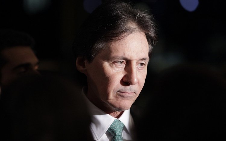 Eunício Oliveira consegue recursos para finalizar mais de 400 obras no Ceará