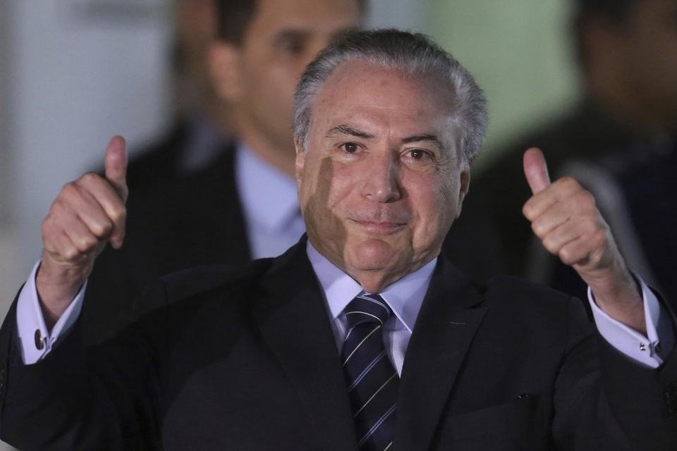 Temer recebe alta após angioplastia e retorna hoje, 27, a Brasília