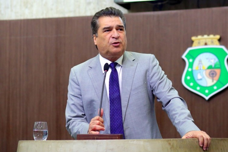 João Jaime anuncia que em breve obras de urbanização devem iniciar em Canindé; Parlamentar ainda comenta cenário político