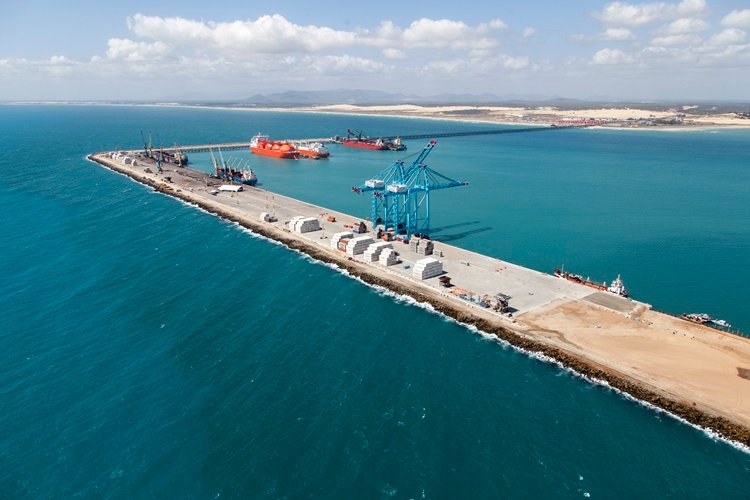 Governo seleciona parceiro para transferência do parque de tancagem