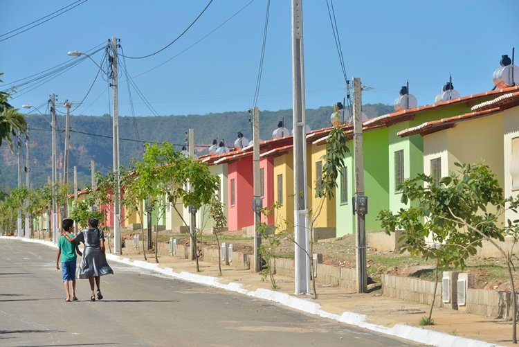Governo do Ceará entrega mais de 19 mil casas em três anos