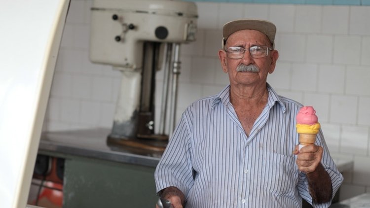 Aos 90 anos, morre o fundador da Sorveteria Juarez