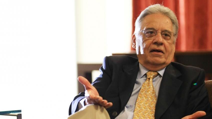 FHC afirma que Brasil não terá bases estruturais abaladas caso Lula seja preso