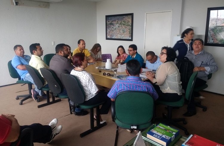 Prefeita de Canindé, Rozário Ximenes, oficializa apoio ao deputado federal Genecias Noronha