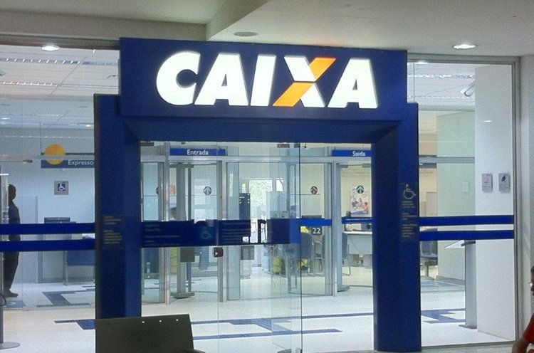 Temer sanciona lei que permite uso de até R$ 15 bilhões do FGTS pela Caixa