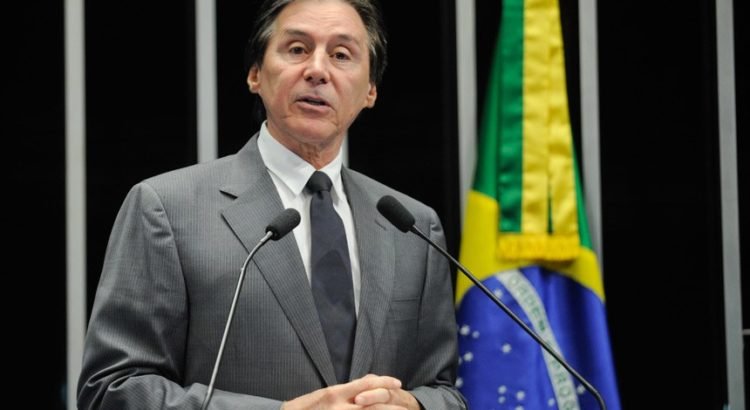 Eunício Oliveira recusa uso de verbas de desempenho parlamentar do Senado