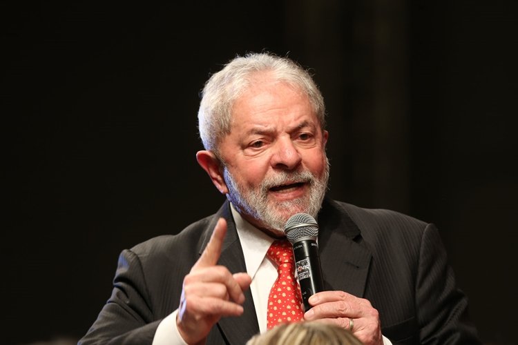Juiz do TRF1 libera passaporte do ex-presidente Lula