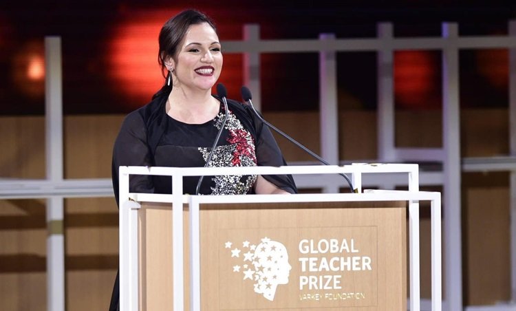 40840713922-8239021346-h