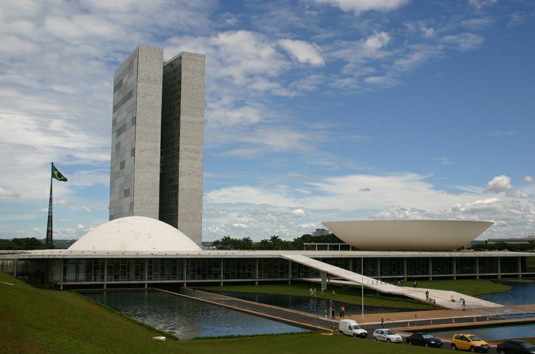 Regulamentação de lobby, cadastro positivo e LDO de 2019 entram na pasta do Congresso Nacional nesta semana