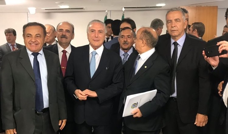 Quixeramobinense Cirilo Vidal vai à Brasília para tratar sobre acordo de vetos do Programa de Regularização Tributária Rural