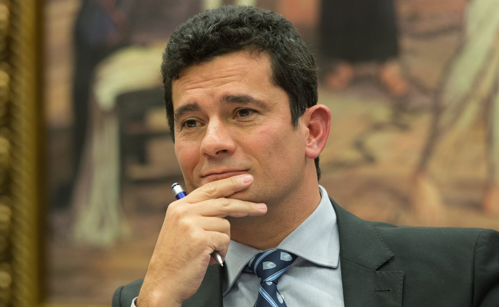 Sérgio Moro condena ex-diretor da Petrobras e outros 12 na Lava Jato