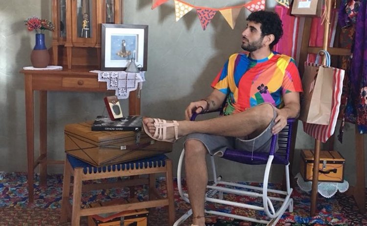 Blusas do Café do Alfredo já estão à venda; Renda será doada ao Abrigo Santo Antonio