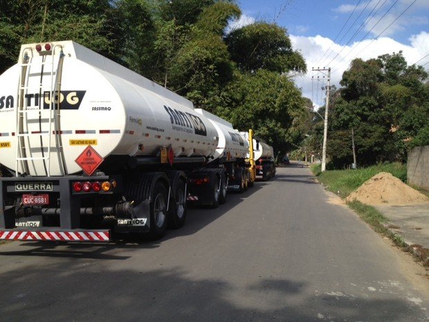Circulação de caminhões com combustível já chega a 60%, diz associação