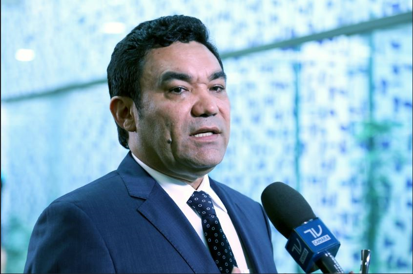 Genecias Noronha sobre general Theóphilo: “Não falo de mal, não falo de bem”