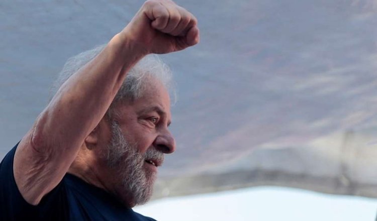 Tribunal devolve a Lula prerrogativas de ex-presidente da República
