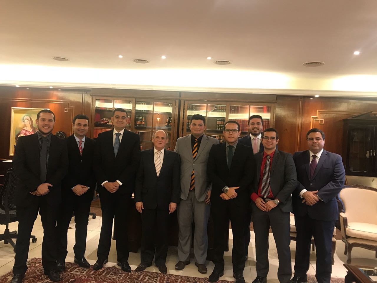 Comitiva de advogados de Quixeramobim se reúnem com presidente do TJCE para discutir implantação do Juizado Especial Cível e Criminal na cidade