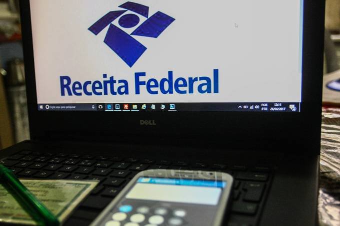 Receita Federal libera consulta a primeiro lote de restituição do IR 2018