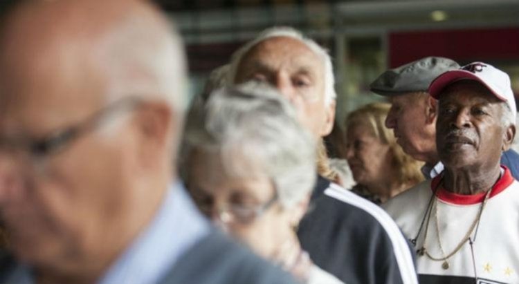 Pagamento da primeira parcela do 13º de aposentados começa em agosto
