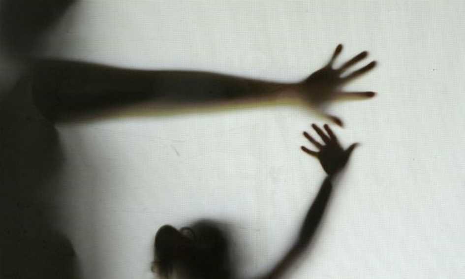 Senado aprova projeto que pune importunação e agrava crimes sexuais