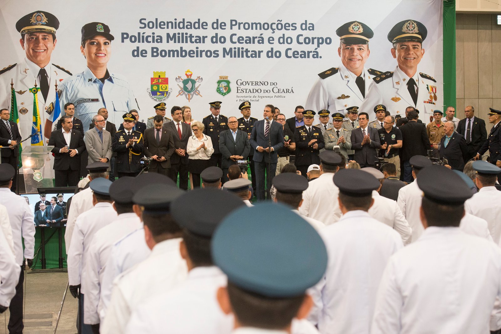 PROMOÇÃO DE PMS E BOMBEIROS