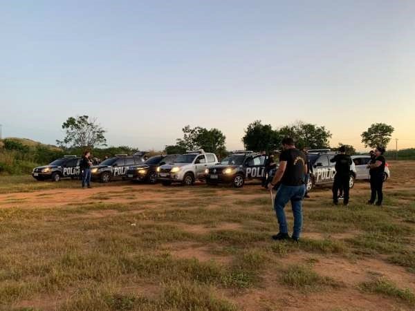 Esquema-criminoso-envolvendo-agentes-de-trânsito-em-Farias-Brito-é-desarticulado-pela-Polícia-Civil-600x450