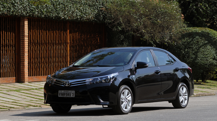 toyota-corolla-gli-mt-2015-1406682792172_v2_750x421