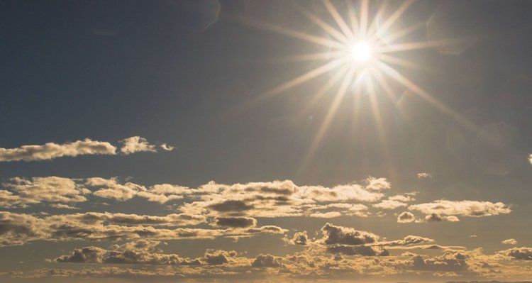 beach-bright-bright-colours-965968-e1572536378333