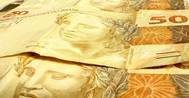 money-637767_1280