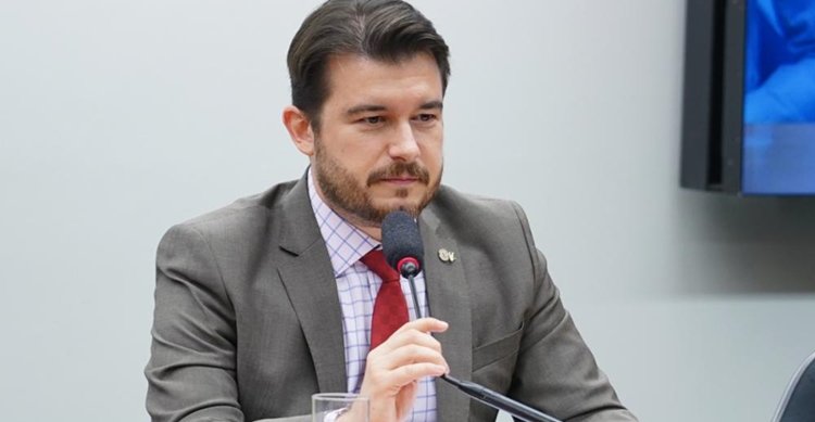 TRE-CE mantém cassação do deputado federal Pedro Bezerra por abuso de poder