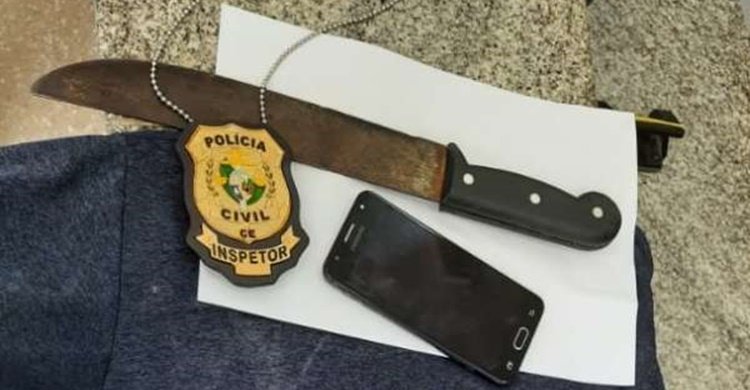 PC-CE-prende-homem-que-roubava-com-facao-em-Quixada-1-600x809