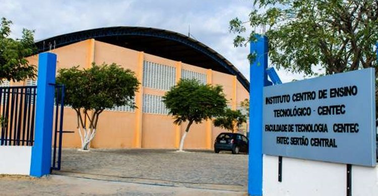 Fachada_Fatec_SC-600x397