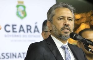 Elmano realiza check-up em São Paulo após internação por pneumonia